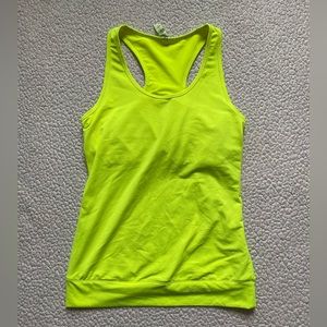 Under Armour Semi-Fitted Racerback Tank